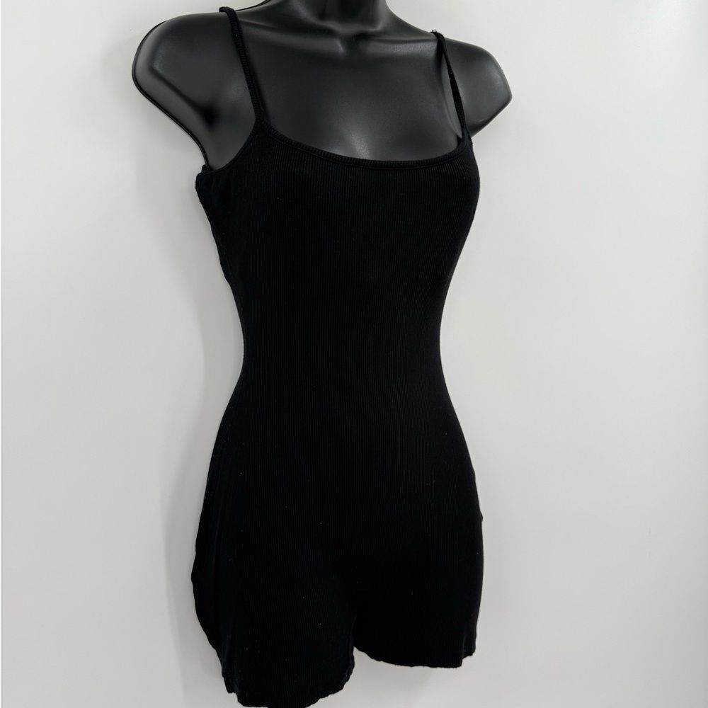 SKIMS Soft Lounge Scoop Onesie Romper in Black | Medium - Picture 2 of 7